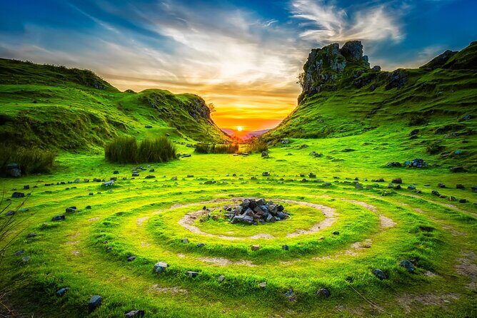 3 Day - Isle of Skye, Loch Ness & Glenfinnan Tour from Glasgow - Isle of Skye day: Dunvegan, Storr, waterfalls, and Portree coffee time