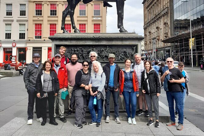 3 Hour Private City Highlights Glasgow Walking Tour - Meeting at George Square: The Best Place to Start