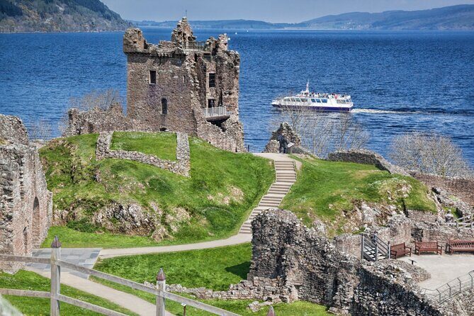 Exclusive Loch Ness & Glencoe Private Tour - A private day from Glasgow that saves you from the hardest part
