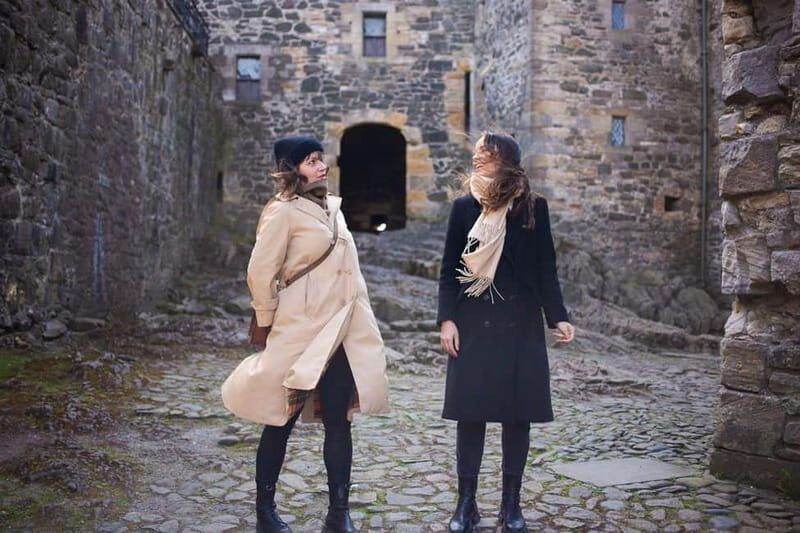 From Glasgow: Castles, Clans & Outlander Day Tour - From Buchanan Street to Castle Leoch: the day starts with momentum