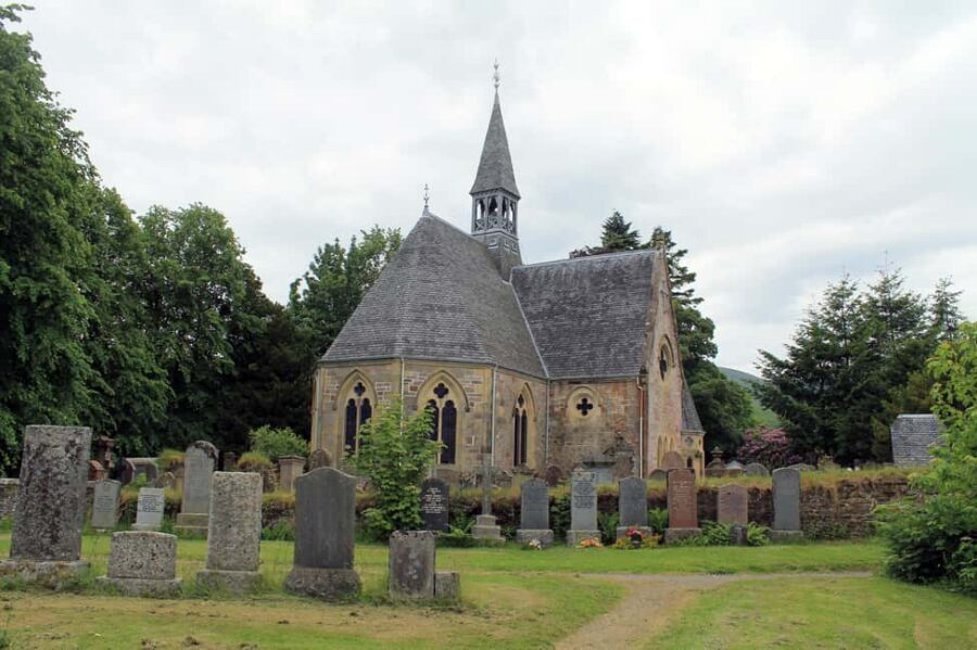 From Glasgow; Loch Lomond and Highland Half Day Tour - Luss on Loch Lomond: pier views and an ancient church graveyard