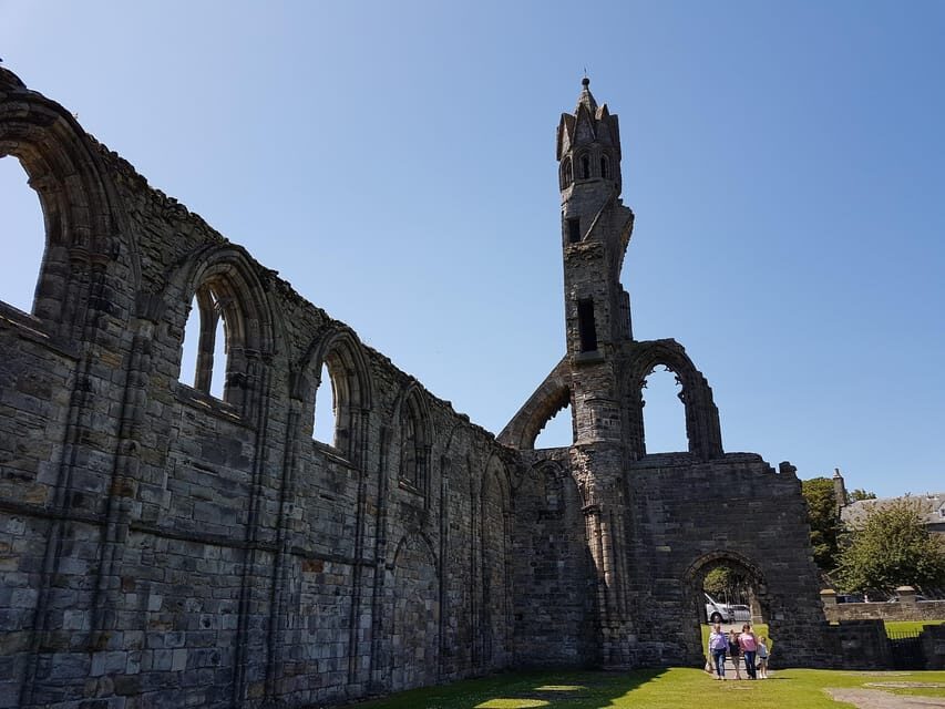 From Glasgow: The Kelpies, St Andrews and Fife Adventure - Culross for Outlander fans: 17th-century coastal village time
