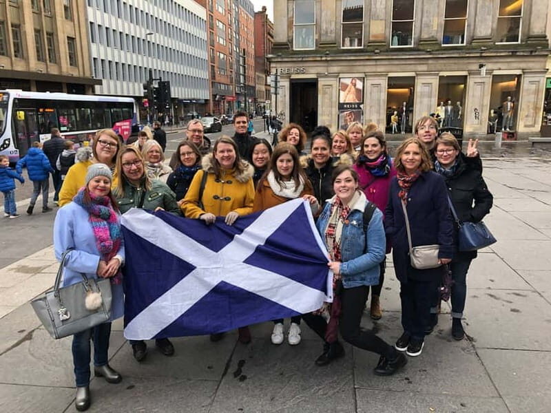 Glasgow: City Center Guided Walking Tour - Meet at Glasgow City Chambers: the best starting vibe