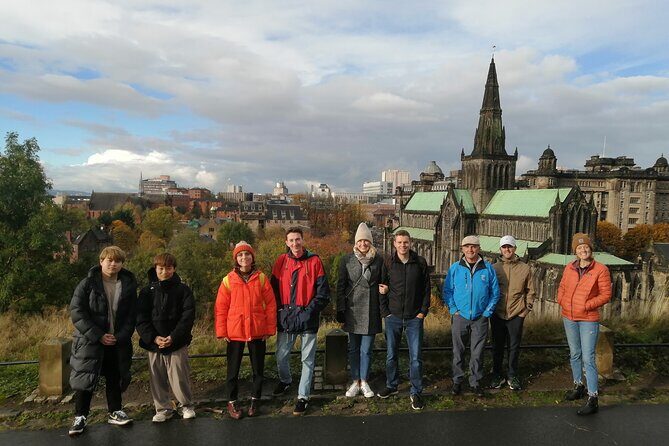 Glasgow City Centre Walking Tour with Local Guide - George Square and City Chambers: get oriented with power and pride