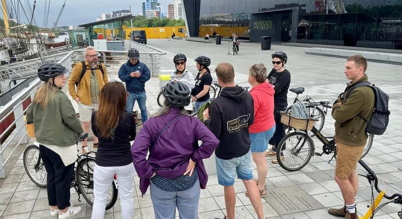 Glasgow: City Highlights Guided Bike Tour - River Clyde: shipbuilding-era Glasgow and modern waterfront contrasts