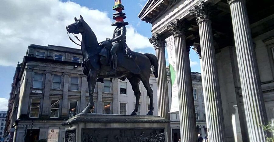Glasgow: Gander Walking Tour - Mother Glasgow at Royal Exchange Square: the vibe check