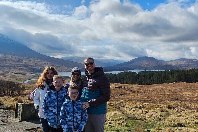 Glasgow: Glencoe & Oban Privately Guided Day Tour in Luxury MPV - Inveraray: Loch Fyne Views and a Town That Feels Carefully Planned