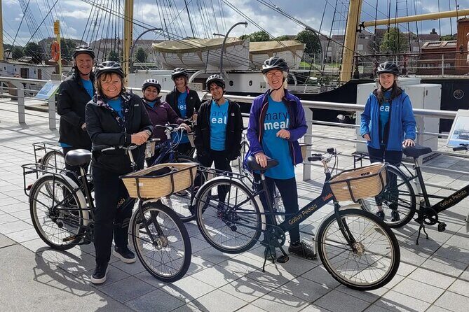 Glasgow Highlights Bike or Ebike Tour - Botanical Gardens option, Kibble Palace possibility, and the scenic park finish