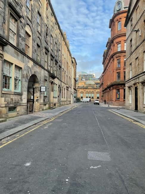 Glasgow: Historical Walking Tour: Guided by a local actor - Glasgow Cathedral and the Police Museum: Where the Tour’s Tone Gets Real