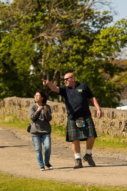 Glasgow: Loch Ness, Glen Coe, Hairy Coos & The Highlands - Glasgow to Loch Lomond: Luss first, photos second