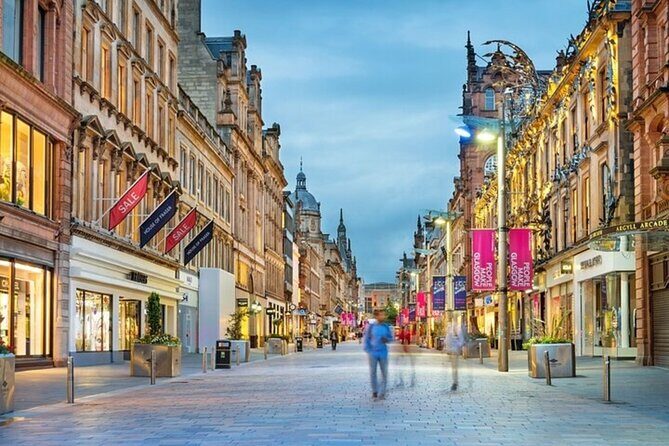 Glasgow Must-See Attractions Walking Tour with A Guide - George Square: Your Starting Line in Glasgow’s Civic Center