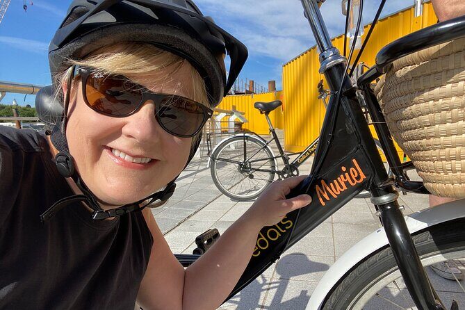 Glasgow Private Bike Tour: Highlights & Hidden Gems - Riverside Museum: transport history you can actually feel