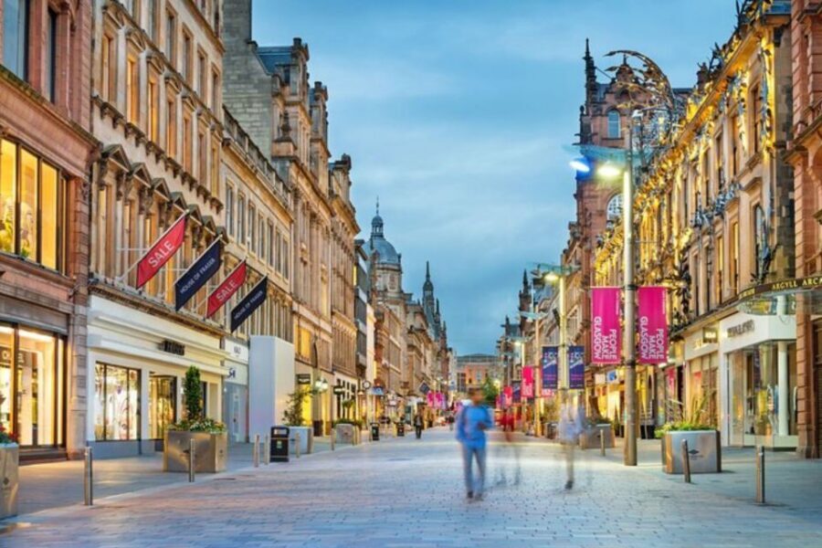 Glasgow: Private custom tour with a local guide - Food advice that doesn’t hijack your day