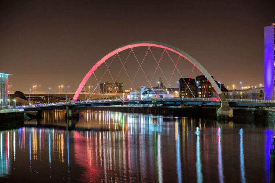 Glasgow: Private custom tour with a local guide - Meeting up in Glasgow without losing time