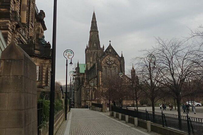 Glasgow Private Self-Guided Tour - Glasgow Cathedral: from a 1197 rebuild to a city emblem