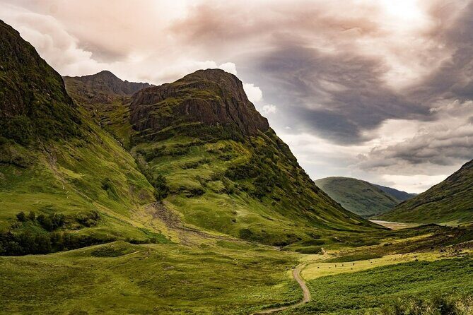 Glencoe, Scenic Walk & Highlands Guided Tour starting Glasgow - Glide Past Glasgow to Loch Lomond: The Route That Sets the Mood