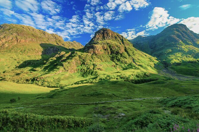 Highlands Cows Glencoe and Castles Private Tour from Glasgow - Pollok Country Park: where Glasgow starts serving Highland vibes