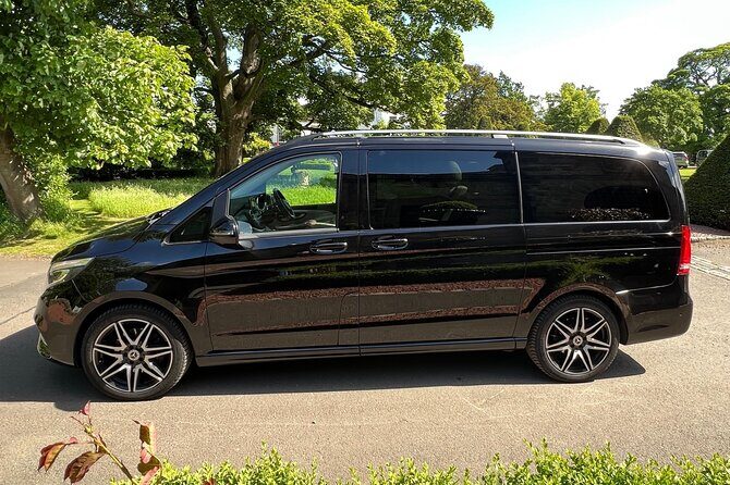 Loch Lomond, Inveraray and Argyll Private Tour from Glasgow - Inveraray Castle and Gardens: The One Stop You Must Time Right