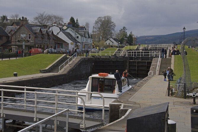 Loch Ness, Glencoe & Highlands Small-Group Day Tour from Glasgow - Glencoe in 15 minutes: how to get the most from a short iconic stop