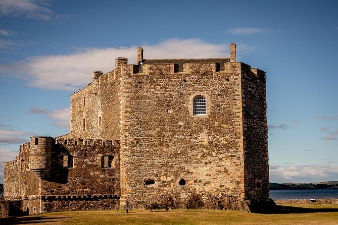 Outlander Adventure Day Tour from Glasgow Including Admissions - The guide experience: how show trivia turns into real Scotland