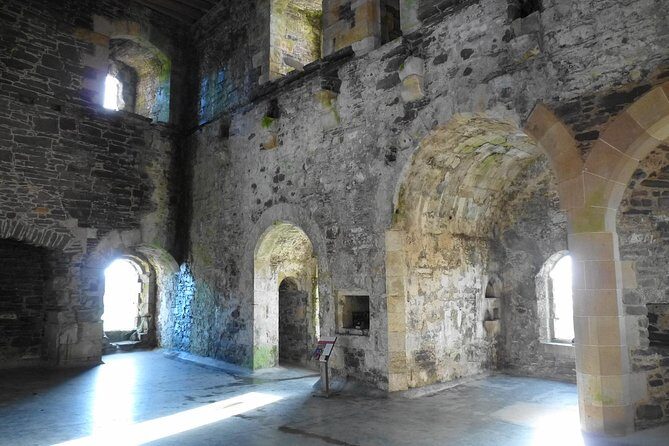 Outlander Tour - Culross Palace: the royal burgh vibe that Outlander fans chase