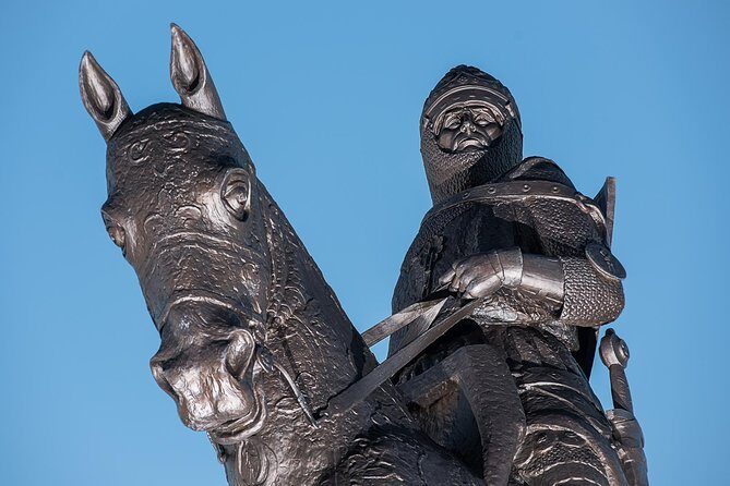 The Braveheart tour from Glasgow or Edinburgh - Wallace Monument: the 1297 battle view you can actually stand on