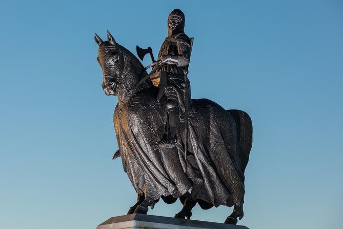 The Braveheart tour from Glasgow or Edinburgh - Stirling Castle: royalty rooms plus battlefield angles