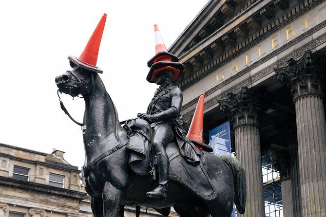 The Magnificent and Mysterious History of Glasgow - Music Hall to Market Cross: Mercat Cross and High Street’s Biggest Messages